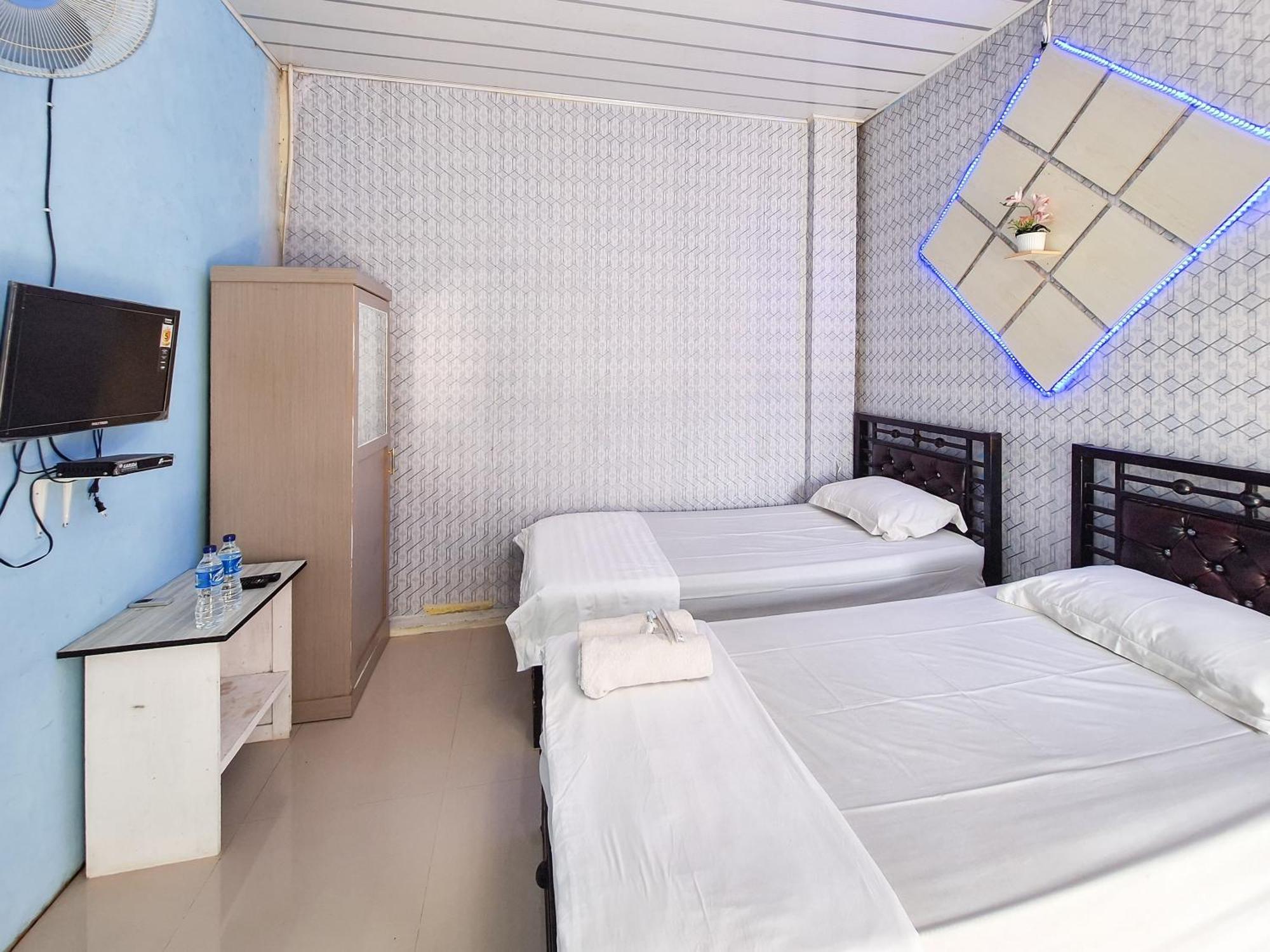 Homestay Sakinah Syariah Mitra Reddoorz บูกิตติงกี ภายนอก รูปภาพ